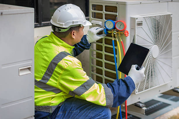 Professional Hvac technician working in Lakewood, NY